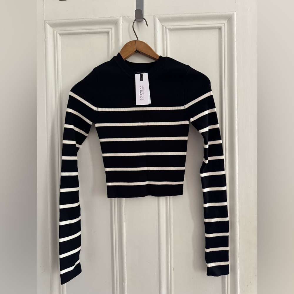 Dynamite Black and White Fitted Crop Sweater